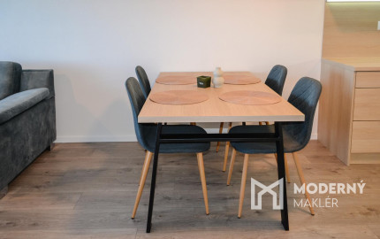 REZERVOVANÉ: Na predaj zariadený 2-izbový byt Na Pažiti v Trenčíne