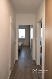 REZERVOVANÉ: Na predaj zariadený 2-izbový byt Na Pažiti v Trenčíne