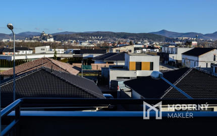 REZERVOVANÉ: Na predaj zariadený 2-izbový byt Na Pažiti v Trenčíne