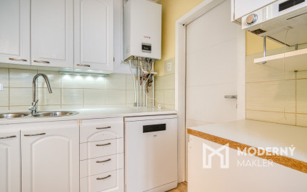 Na predaj 3-izbový byt vo výbornej lokalite v Stupave