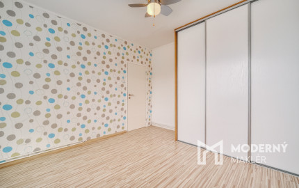 Na predaj 3-izbový byt vo výbornej lokalite v Stupave