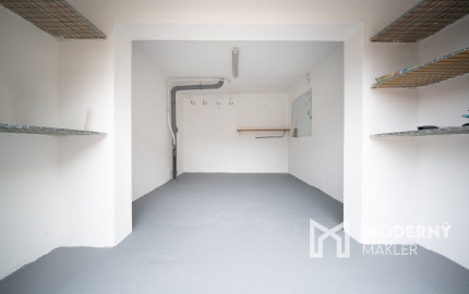 Na predaj 3-izbový byt vo výbornej lokalite v Stupave