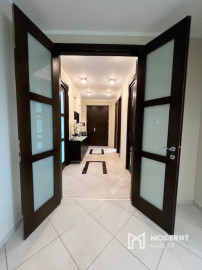 Na predaj veľkometrážny 3-izbový byt v centre mesta Trenčín