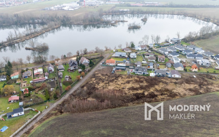 Na predaj stavebný pozemok v obci Sekule - Štrkovňa Lúčky