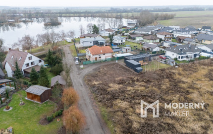 Na predaj stavebný pozemok v obci Sekule - Štrkovňa Lúčky