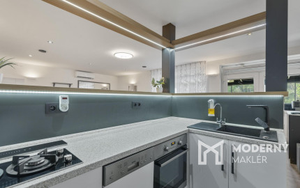 Na predaj štýlový penzión s priamym prístupom k vode v obci Blahová