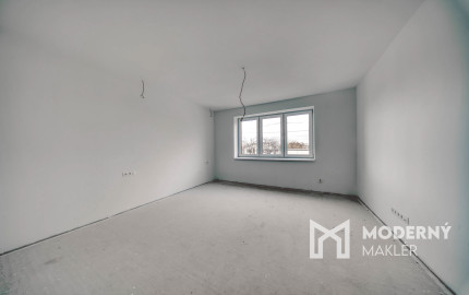 Na predaj rodinný dom s garážou v obci Šoporňa – štandard je zahrnutý v cene