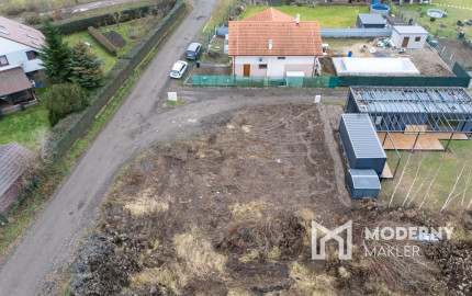 Na predaj stavebný pozemok v obci Sekule - Štrkovňa Lúčky