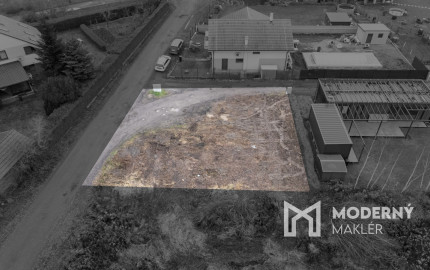 Na predaj stavebný pozemok v obci Sekule - Štrkovňa Lúčky