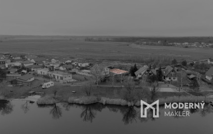 Na predaj stavebný pozemok v obci Sekule - Štrkovňa Lúčky