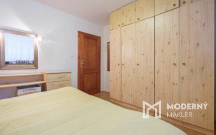 Na predaj priestranný rodinný dom s bazénom a rozsiahlym pozemkom v Bretejovciach