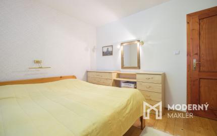 Na predaj priestranný rodinný dom s bazénom a rozsiahlym pozemkom v Bretejovciach