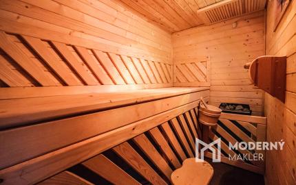 Na predaj priestranný rodinný dom s bazénom a rozsiahlym pozemkom v Bretejovciach