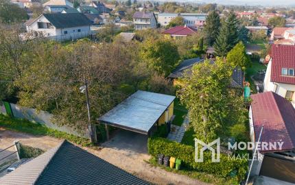 Na predaj priestranný rodinný dom s bazénom a rozsiahlym pozemkom v Bretejovciach