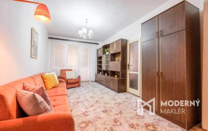 Na predaj dobre dispozične riešený 4-izbový byt s loggiou v meste Humenné