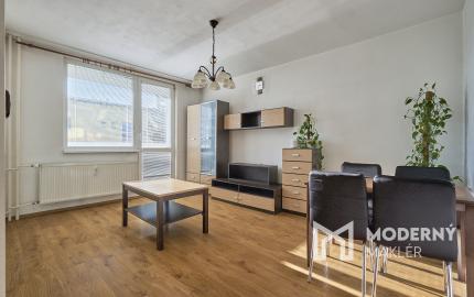 Na predaj 4-izbový byt s loggiou v centre mesta Snina