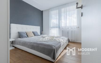 Na predaj slnečný 3-izbový byt v centre mesta Snina