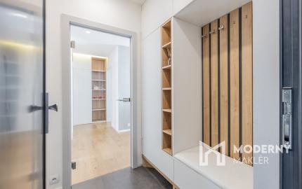 Na predaj slnečný 3-izbový byt v centre mesta Snina