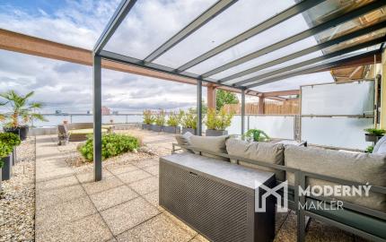 Na predaj 2-izbový byt s priestrannou terasou na Kolibe