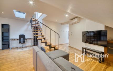 Na predaj netradičný loftový mezonet v srdci Starého Mesta