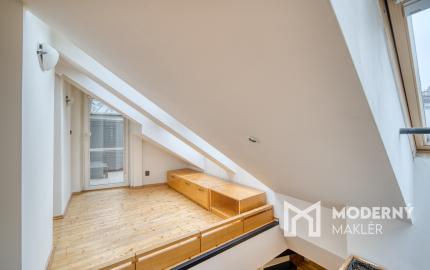 Na predaj netradičný loftový mezonet v srdci Starého Mesta