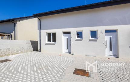 Predaj 4-izbová bytová jednotka v dvojdome v Lehniciach