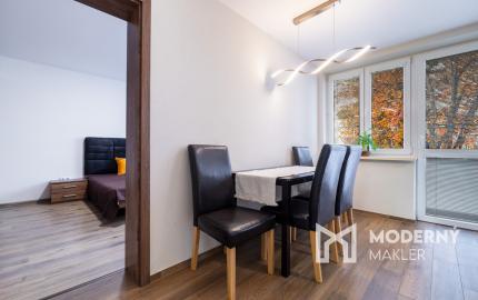 Na predaj zrekonštruovaný a zariadený 3-izbový byt v Trenčíne