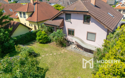 Na predaj poschodová 6-izbová vila v srdci Dunajskej Stredy