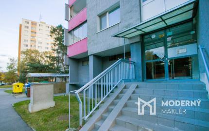 Na predaj investičný 1-izbový  byt Bratislave-Dúbravka