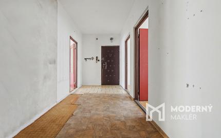 Na predaj priestranný 3-izbový byt v Martine - Zaturčie