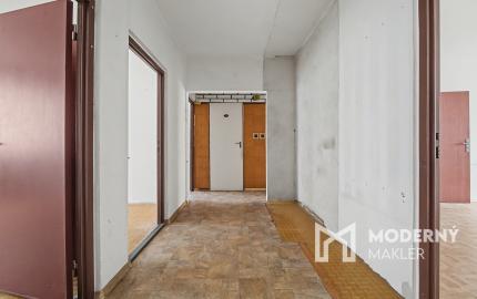 Na predaj priestranný 3-izbový byt v Martine - Zaturčie