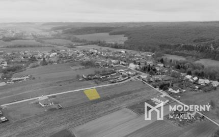 Na predaj pozemok v lokalite Pochabany