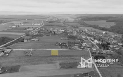 Na predaj pozemok v lokalite Pochabany