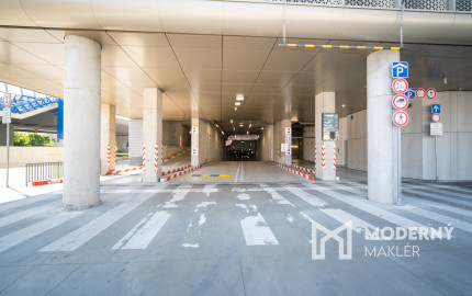 Na prenájom 2-izbový byt so šatníkom v Eurovea Tower – Bratislava