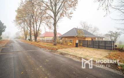 Na predaj kompletne zariadená chata v obci Bardoňovo