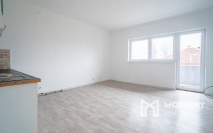 Na predaj polyfunkčná budova v obci Bardoňovo