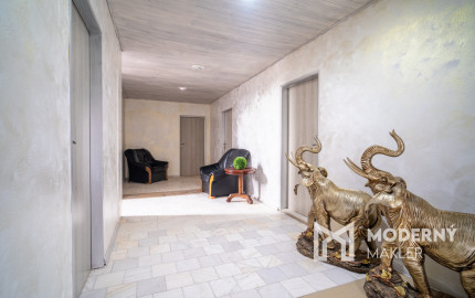 Na predaj polyfunkčná budova v obci Bardoňovo