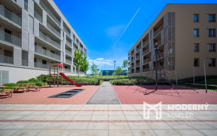 REZERVOVANÉ: Na predaj 2-izbový zariadený byt v novostavbe Bory