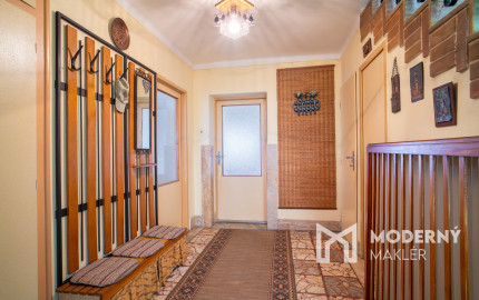 Na predaj 5-izbový rodinný dom Veľké Leváre