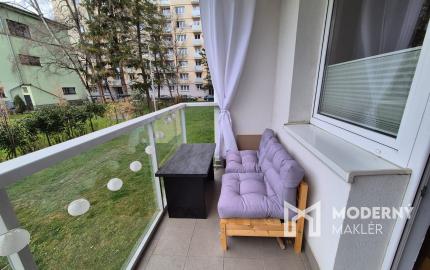 Na prenájom útulná garsónka s balkónom v centre Žiliny