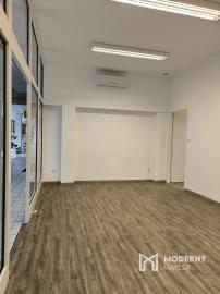 Na prenájom obchodný priestor v centre Malaciek