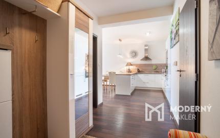 Na predaj 3-izbový byt s parkovaním v Senci