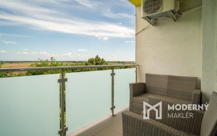 Na predaj 3-izbový byt s parkovaním v Senci