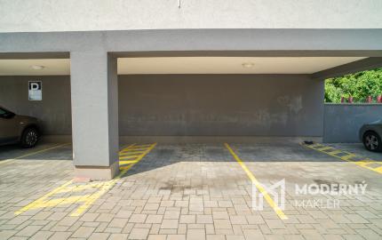 Na predaj 3-izbový byt s parkovaním v Senci