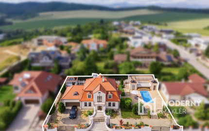 Na predaj nadštandardný rodinný dom s bazénom, Soblahov