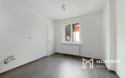 Na predaj rodinný dom s garážou vo Vrútkach