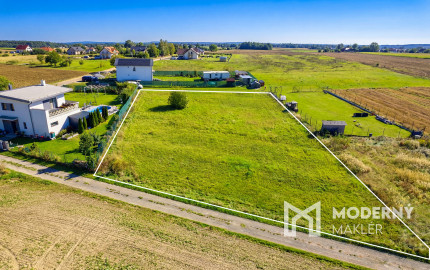 Na predaj pozemok v lokalite Karlová