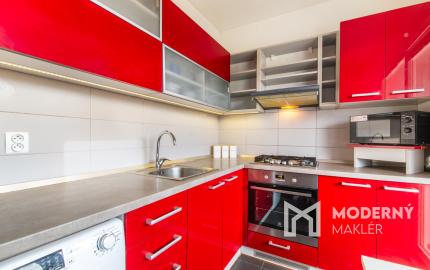 REZERVOVANÉ Na predaj 2-izbový byt s loggiou v Martine