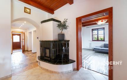 Na predaj impozantný rodinný dom v Ivanovciach