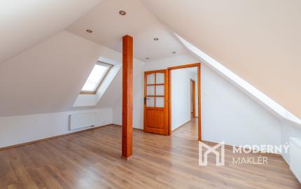 Na predaj impozantný rodinný dom v Ivanovciach